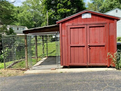 895 Kensington Rd, Coshocton, OH 43812 - photo 5