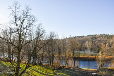 628 Unit 2 Hudson St, Hawley, PA 18428 - photo 3