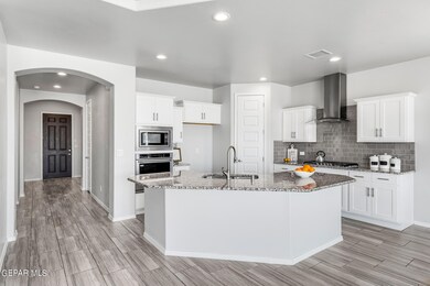 13633 Samlesbury Ave, Horizon City, TX 79928 - photo 2