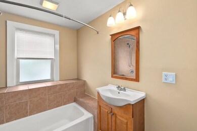 29 Smith St, Taunton, MA 02780 - photo 4