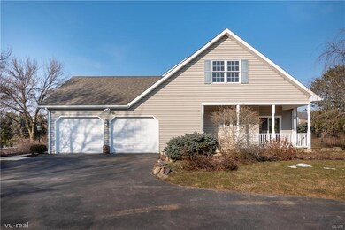 978 Treeline Dr, Allentown, PA 18103 - photo 7