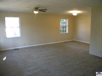 4354 E Poplar Dr unit 4520 E Poplar Drive, Terre Haute, IN 47803 - photo 2