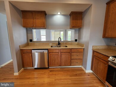 10339 Lantern Ln, Hagerstown, MD 21740 - photo 7