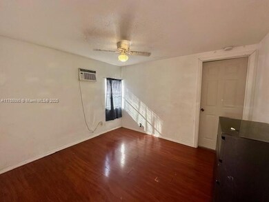 13491 SW 7th Place, Davie, FL 33325 - photo 5