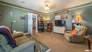 1307 N Ottawa St, Lincoln, IL 62656 - photo 2