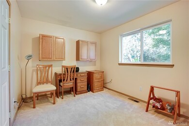 10610 2nd Ave SE, Everett, WA 98208 - photo 4