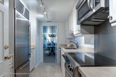 330 Cocoanut Row Apt 5B Palm-large-001-0