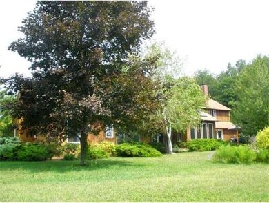 396 Middle St, Amherst, MA 01002 - photo 2