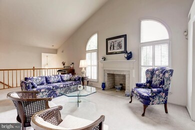 10837 Luxberry Dr, Rockville, MD 20852 - photo 3