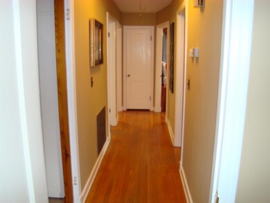 712 Kingree Rd, Shelbyville, TN 37160 - photo 4