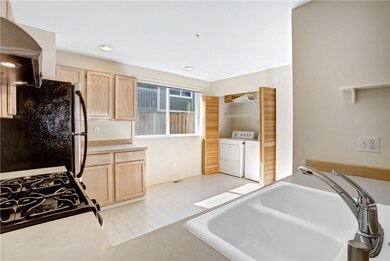 19523 Firlands Way N unit B11, Shoreline, WA 98133 - photo 7