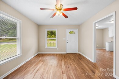 1114 8th St, Statesville, NC 28677 - photo 3