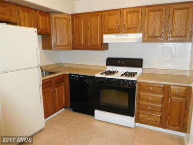 5914 Mayflower Ct, Alexandria, VA 22312 - photo 4