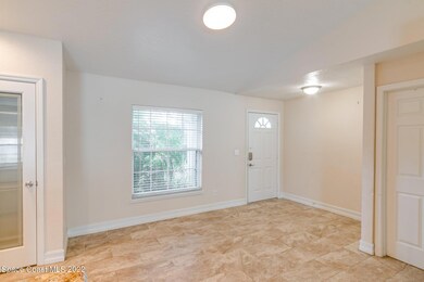 1036-Greenleaf-206-SMALL