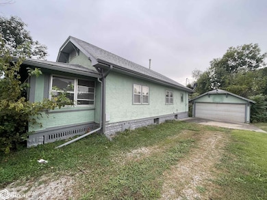 310 S 12th St, Centerville, IA 52544 - photo 2