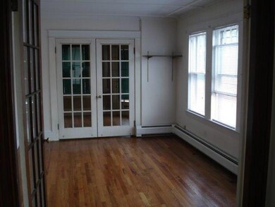 Apt 1