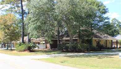 119 Golden Pheasant Dr, Slidell, LA 70461 - photo 2