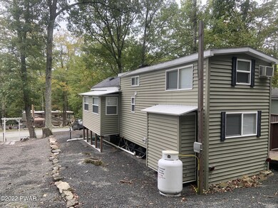 1725 E Village Dr, Milford, PA 18337 - photo 3