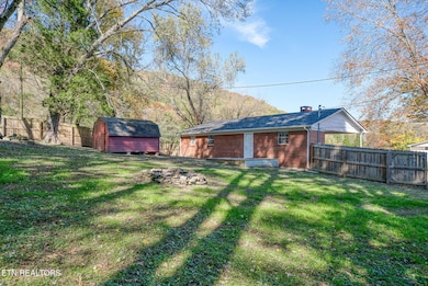 287 Watson Ave, Spring City, TN 37381 - photo 2