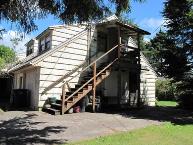 1126 SW 10th St, Lincoln City, OR 97367 - photo 4