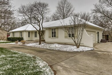 Grand Circle Drive with Side Entry 2 car garage an