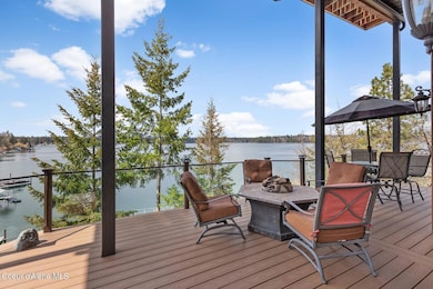 Luxury Lakefront Hayden Lake