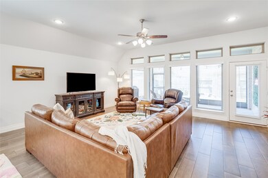 1307 Simpson Valley Ln, Richmond, TX 77469 - photo 6