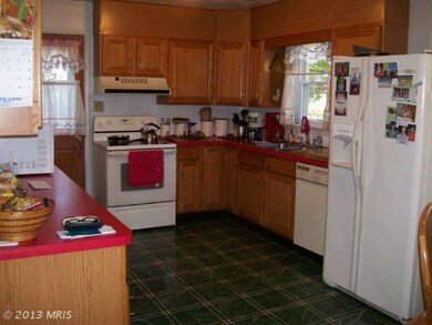 6789 Horst Rd, Chambersburg, PA 17202 - photo 2