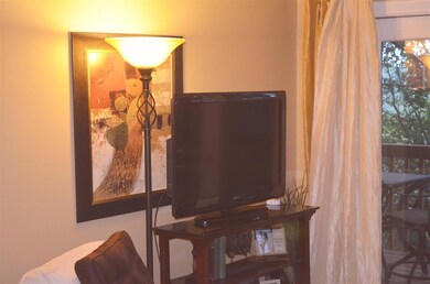 005 (Large)