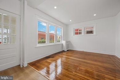 1323 N 5th St, Reading, PA 19601 - photo 7