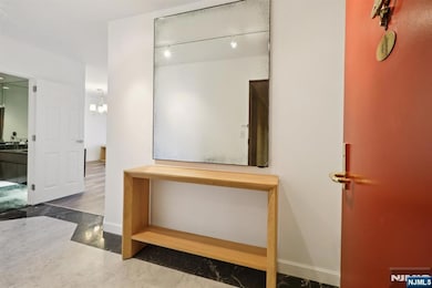 The Royal Buckingham unit 4J, Fort Lee, NJ 07024 - photo 6