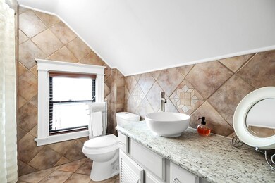 17-web-or-mls-614-e-7th-st