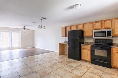 4205 Donna Ct, Granbury, TX 76049 - photo 3