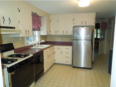 48 Nottingham Dr, Nashua, NH 03062 - photo 7