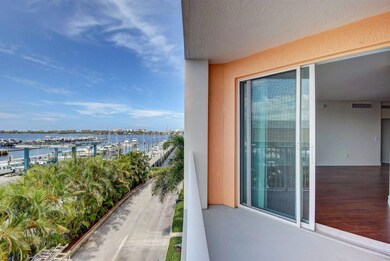 303 Balcony View