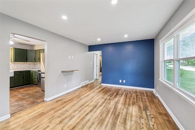 3925 55th St, Des Moines, IA 50310 - photo 4