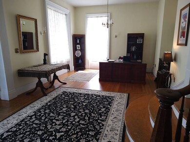 117 Circular St unit 2, Saratoga Springs, NY 12866 - photo 5