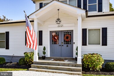 2221 Stokes Ln, Alexandria, VA 22307 - photo 2