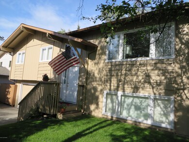 5321 Tudortop Cir, Anchorage, AK 99507 - photo 3