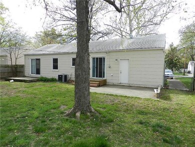 11412 W 69th Terrace, Shawnee, KS 66203 - photo 2