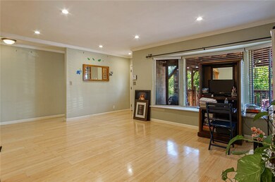 14727 Cobalt St, Sylmar, CA 91342 - photo 5