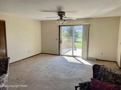 222 Earl Dr, Brodheadsville, PA 18322 - photo 5