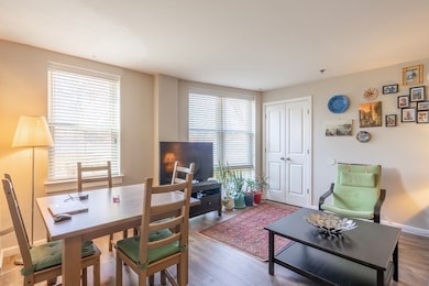 113 Sumner St unit 11, Boston, MA 02128 - photo 3