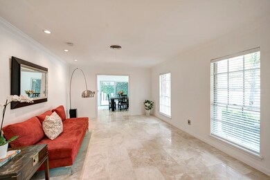 10002 Holly Springs Dr, Houston, TX 77042 - photo 2