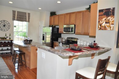 7965 Erinvale Ln unit LG MOZART, Seven Valleys, PA 17360 - photo 3