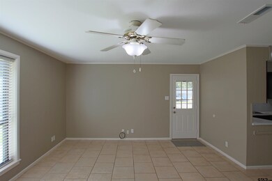 2725 Amy Ln, Tyler, TX 75701 - photo 3