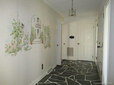 2323 Johnstown Rd Entry
