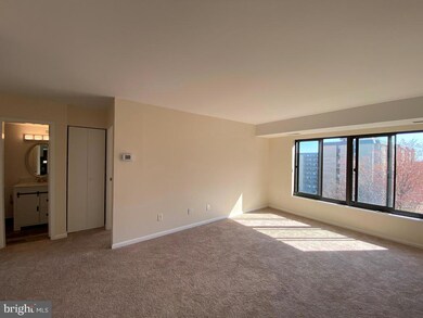 Woodlake Towers unit 703, Falls Church, VA 22044 - photo 2