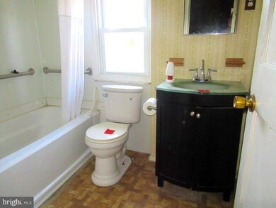 21675 Saratoga Dr, Lexington Park, MD 20653 - photo 4