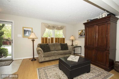 9827 Bale Ct, Owings Mills, MD 21117 - photo 3